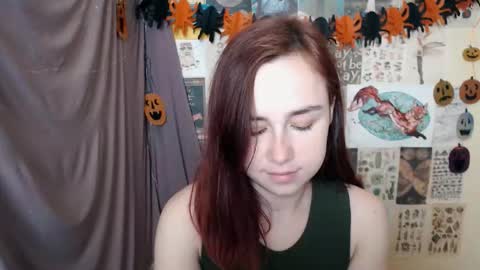 veryveryvery_shy online show from October 13, 5:32 am