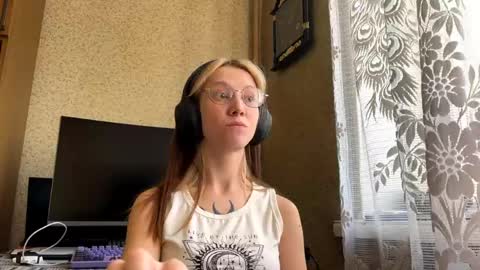 Alice online show from May 6, 8:07 am