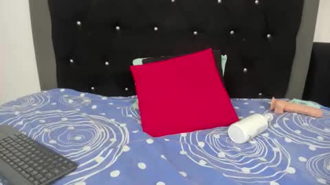 Frida online show from April 10, 2:12 pm