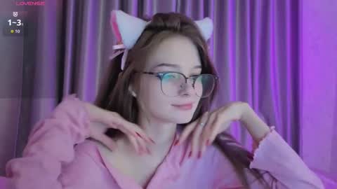 Snapshot of vialeta_baby chatting on October 19, 10:45 pm Vi online show from October 19, 10:45 pm