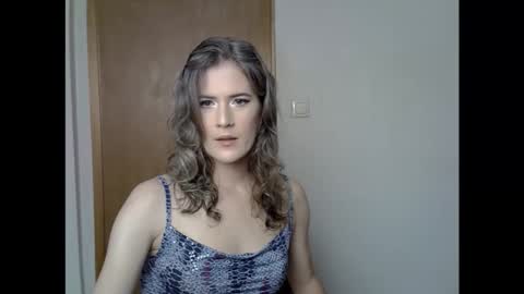 Snapshot of vibezmoon420 chatting on September 29, 1:16 pm Sexy online show from September 29, 1:16 pm