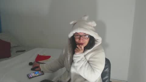 vickyjuice1 online show from December 20, 8:49 am