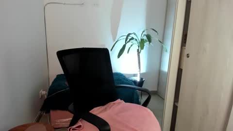 Snapshot of victoria__winner chatting on January 13, 11:38 pm Victoria Santos online show from January 13, 11:38 pm