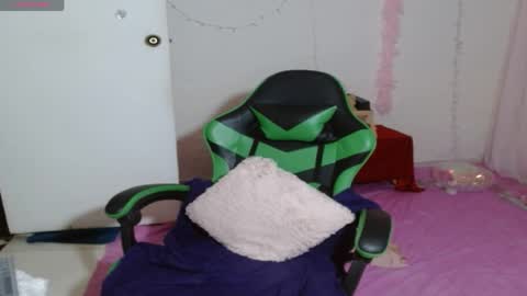 VICKY online show from March 24, 8:03 pm