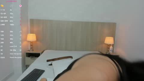 victoria_pachon online show from September 30, 9:30 pm