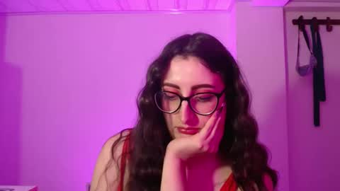 Victoria online show from January 8, 8:35 pm