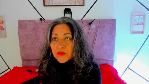 victoriaa_anderson_ online show from February 5, 9:40 pm