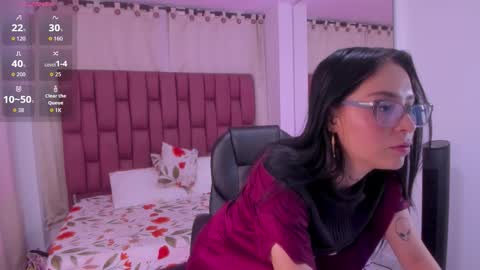 Snapshot of victoriaa_doll chatting on October 11, 1:47 pm Victoria online show from October 11, 1:47 pm