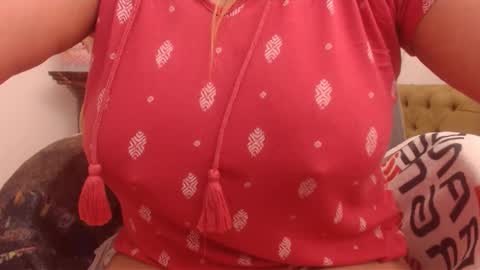 victoriagreyy online show from February 3, 4:14 am