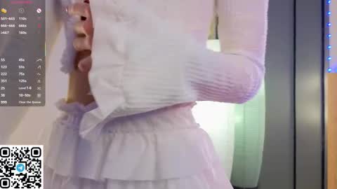 victoriahouston online show from February 25, 6:45 am