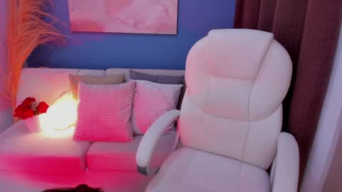 Victoria online show from February 2, 3:21 am