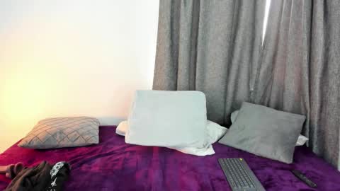 Victoria but you can tell me Vicky Vic or just Tory online show from January 6, 5:38 pm