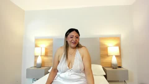 victoriasugar online show from May 8, 7:49 pm