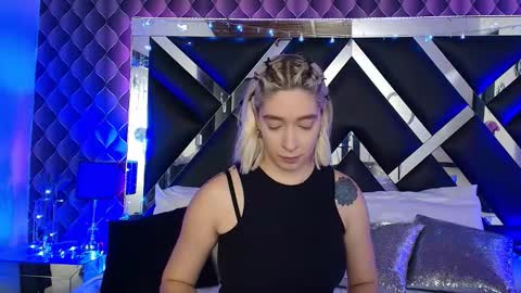 victtoria lee online show from March 9, 6:55 pm