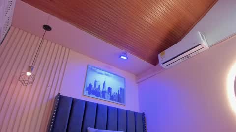 Viiolett online show from September 18, 9:24 pm