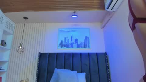 Viiolett online show from January 31, 8:01 pm