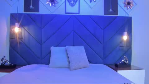 Viiolett online show from February 23, 1:13 pm