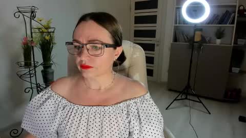 Ukrainian-woman online show from January 7, 7:23 am