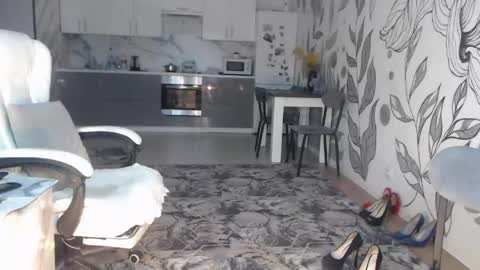 Vikaohair online show from April 14, 2:28 pm