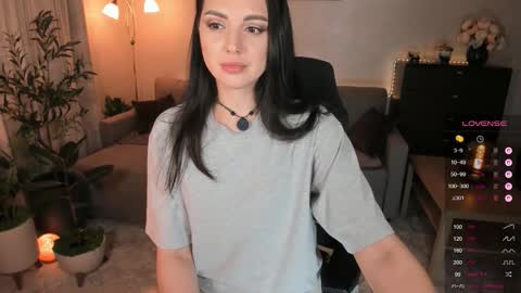 Viki Bellson online show from November 28, 6:22 pm