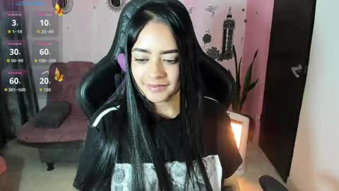 Snapshot of vio_let_ chatting on September 24, 9:30 am Daniela online show from September 24, 9:30 am
