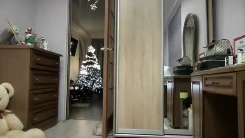 Snapshot of viola_1 chatting on February 11, 10:50 pm Funny girl online show from February 11, 10:50 pm