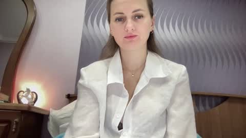 Snapshot of viola_1 chatting on September 14, 6:50 pm Funny girl online show from September 14, 6:50 pm