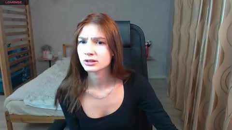 Snapshot of violaberry__ chatting on September 17, 5:27 am violaberry__ online show from September 17, 5:27 am