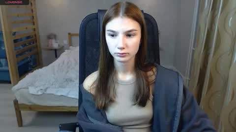 Snapshot of violaberry__ chatting on September 29, 5:12 am violaberry__ online show from September 29, 5:12 am