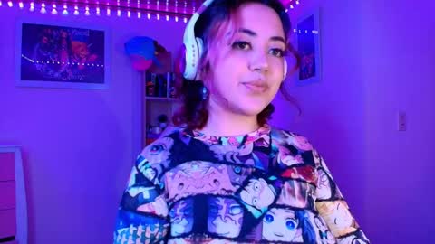 Snapshot of violeet_smile chatting on September 29, 5:34 am violet online show from September 29, 5:34 am
