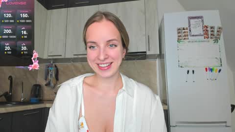 Violet online show from December 18, 1:12 pm