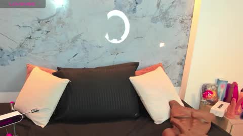 Violet  online show from November 4, 3:11 am