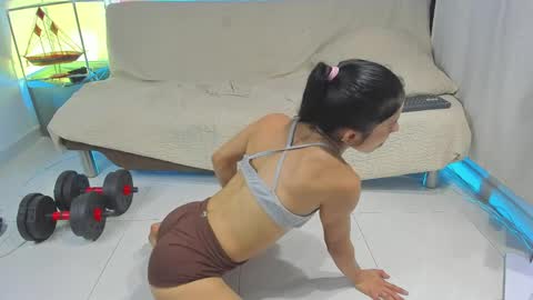 violeta sofia 16 online show from April 6, 4:46 am