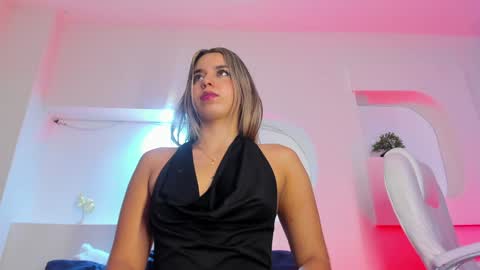 Snapshot of violetarainn chatting on December 31, 11:31 am Violeta online show from December 31, 11:31 am