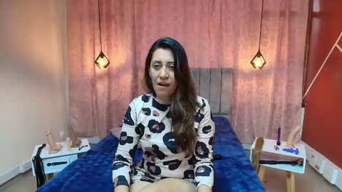 Snapshot of violetascott_ chatting on September 22, 2:26 pm VIOLETA online show from September 22, 2:26 pm