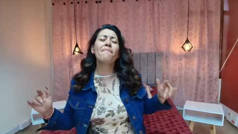 Snapshot of violetascott_ chatting on October 13, 1:03 pm VIOLETA online show from October 13, 1:03 pm