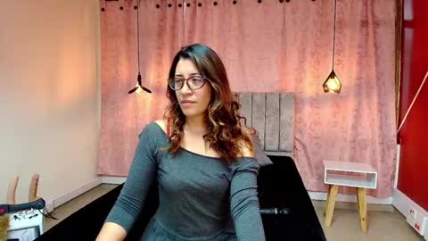 Snapshot of violetascott_ chatting on March 10, 1:54 pm VIOLETA online show from March 10, 1:54 pm
