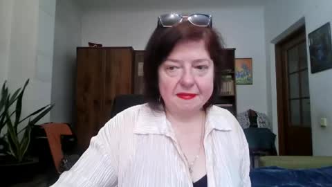 violetpulse online show from April 23, 11:50 am