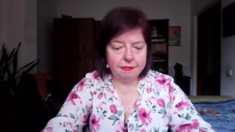 violetpulse online show from April 10, 9:48 am