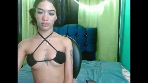 violetta_dreams online show from April 17, 10:12 pm