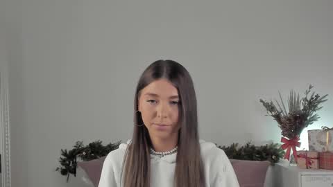Snapshot of violetta_finch chatting on January 15, 8:30 am violetta_finch online show from January 15, 8:30 am