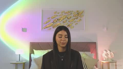 Snapshot of violetta_finch chatting on October 4, 8:20 am violetta_finch online show from October 4, 8:20 am