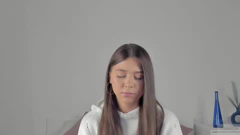 Snapshot of violetta_finch chatting on February 26, 12:49 pm violetta_finch online show from February 26, 12:49 pm