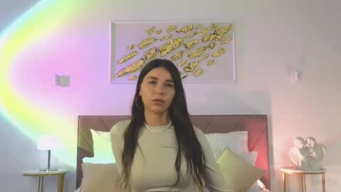 Snapshot of violetta_finch chatting on October 8, 11:03 am violetta_finch online show from October 8, 11:03 am