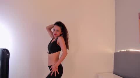 Violetta  online show from February 10, 8:01 pm