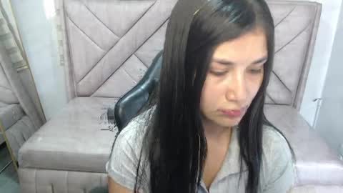 Violetta  online show from April 15, 4:02 am