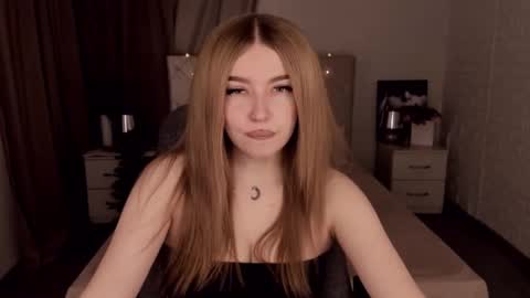 ViolettaOtis online show from January 16, 11:37 am