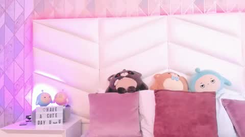 Violeta  online show from February 3, 6:22 am