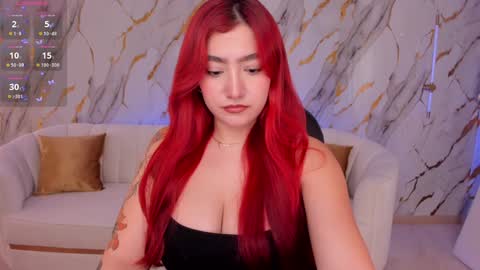 Snapshot of violettcastel chatting on February 8, 7:38 pm Violett Castel online show from February 8, 7:38 pm