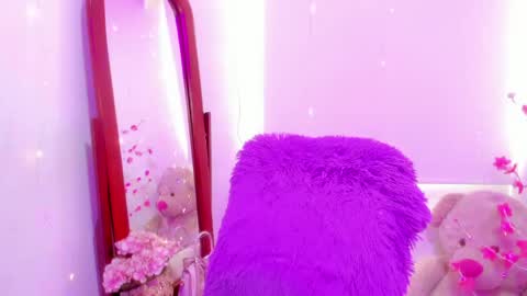 violette_laurent online show from April 28, 8:24 pm